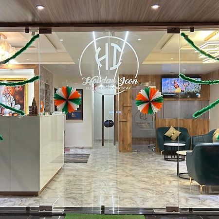 Hotel Holiday Icon Dwārka エクステリア 写真