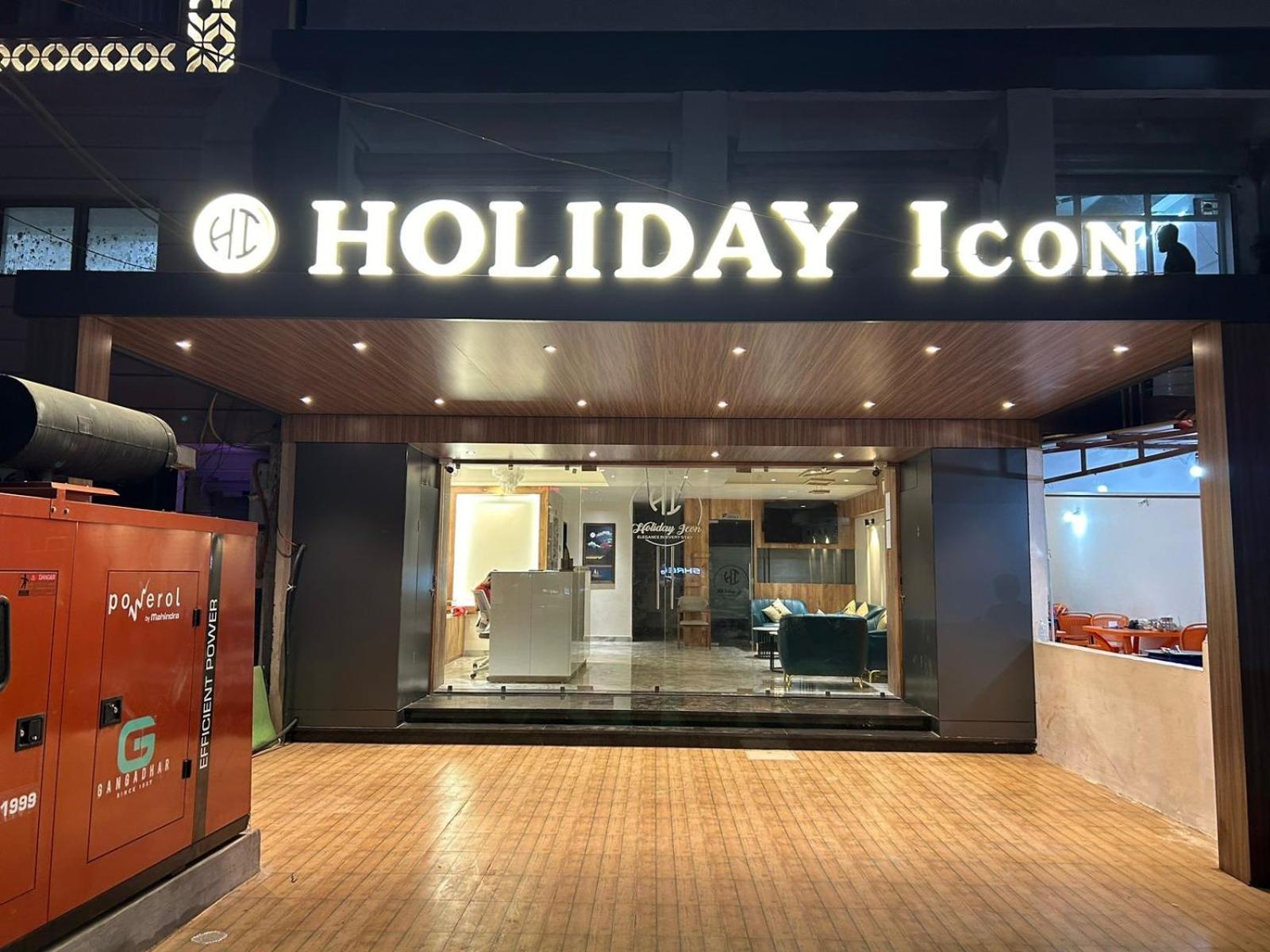 Hotel Holiday Icon Dwārka エクステリア 写真